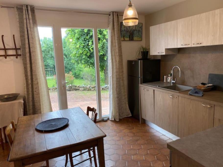 Logement Au Calme Pres D'Aurillac Sansac-de-Marmiesse Ngoại thất bức ảnh