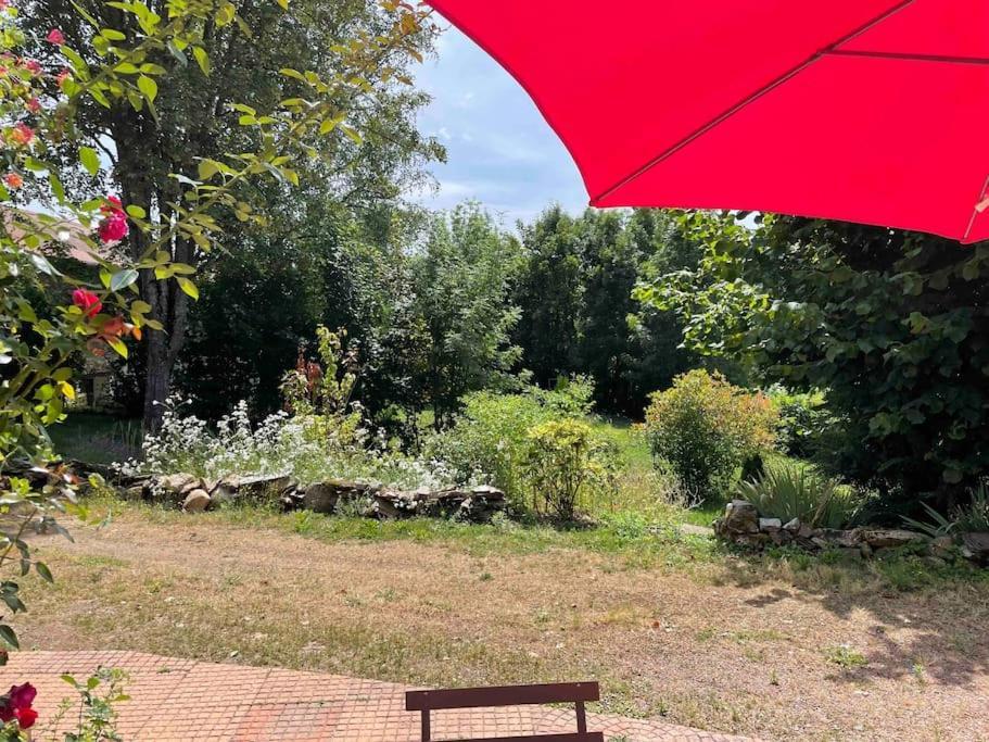 Logement Au Calme Pres D'Aurillac Sansac-de-Marmiesse Ngoại thất bức ảnh